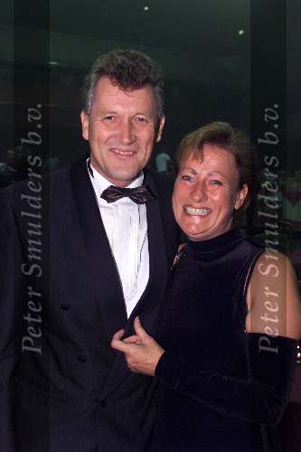 AMSTERDAM 12 OKTOBER 2001
UITREIKING VAN DE TELEVIZIERRING IN THE HEINEKEN MUSIC HALL. 
Dirk Scheringa met vrouw