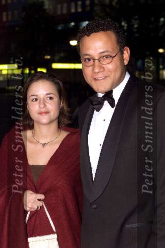 Amsterdam 12 Oktober 2001
Uitreiking van de Televizierring in de Heineken Music Hall. 
Ernst Paul Hasselbach met vrouw
