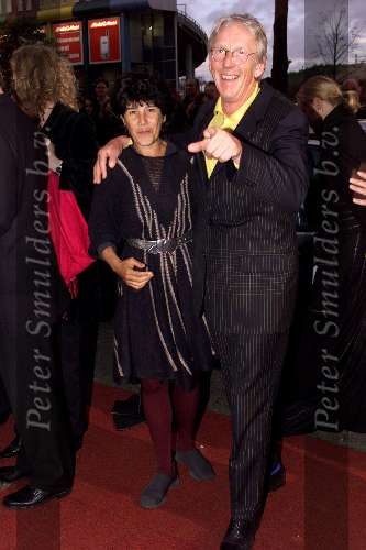 Amsterdam 1 oktober 2001
Premiere Discovery of Heaven in Pathe Arena.  
Freek de Jonge met vrouw