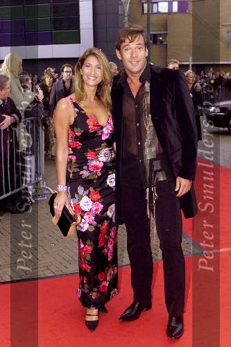 SCHEVENINGEN 21 oktober 2001
Premiere Aida in het circustheater.
Yvonne Dubbelboer en Gerard Joling