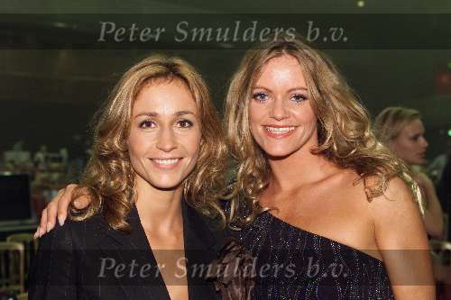 Amsterdam 12 Oktober 2001
Uitreiking van de Televizierring in de Heineken Music Hall.  
Inge de Bruijn en Wendy v Dijk