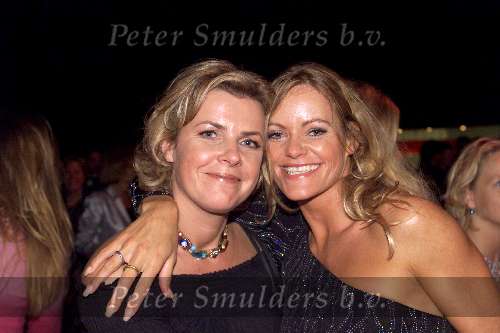 Amsterdam 12 Oktober 2001
Uitreiking van de Televizierring in de Heineken Music Hall. 
Inge de Bruijn en Irene Moors