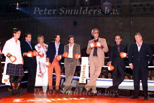 Amsterdam 1 Oktober 2001 
Best   geklede man van Nederland verkiezing van Esquire
Winnaar Bram Moscovics en Rick Engelkes en de andere genomineeerden