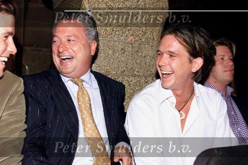 Amsterdam 1 Oktober 2001 
Best   geklede man van Nederland verkiezing van Esquire
Winston Gerschtanowitz, Bram Moszkowicz en Johnny de Mol