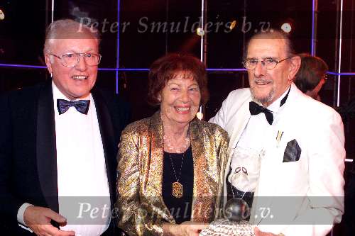 Amsterdam 12 Oktober 2001
Uitreiking van de Televizierring in de Heineken Music Hall.
Piet Ekel, Joop doderer en Riek Schagen.