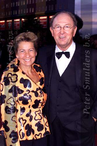 Amsterdam 1 Oktober 2001
 Premiere Discovery of heaven in de pathe Arena
Joop v d Ende met zijn vrouw Janine v d Ende