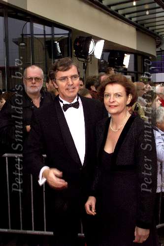 Scheveningen 21 Oktober 2001 Premiere Aida in het circustheater
Loek Hermans met vrouw