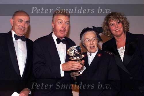 Amsterdam 29 Oktober 2001
 Parel van Nederland verkiezing.  Michael v Praag , Andre v Duin , Majoor Boshardt en Andrea Visser