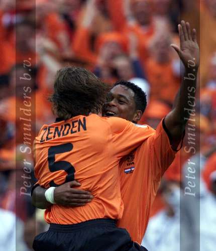 Rotterdam, 25 juni 2000   Euro 2000
Europees Kampioenschap voetbal 2000
Nederland-Yougoslavie
Patrick kluivert juicht na een doelpunt