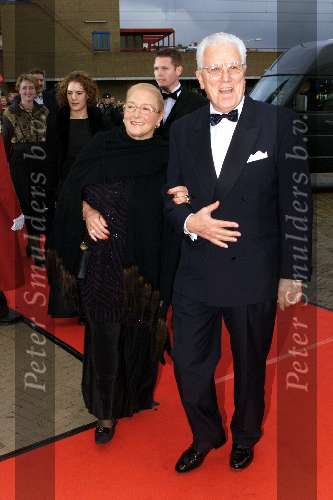 SCHEVENINGEN 21 oktober 2001
Premiere Aida in het circustheater.
Paul v Gorcum met vrouw