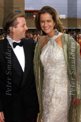 Scheveningen 21 oktober 2001
Premiere Aida in het circustheater.
Pauline Huizinga met vriend
