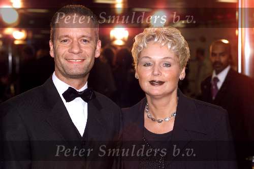 Amsterdam 12 Oktober 2001
Uitreiking Televizierring in de Heineken Music 
Ron Boszhard en vrouw