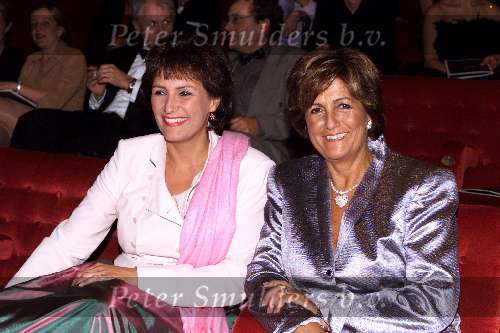 Amsterdam 25 oktober 2001
Premiere va n de musical GRACE.
Sylvia Toth en Astrid Joosten