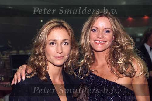 Amsterdam 12 Oktober 2001
Uitreiking Televizierring in de Heineken Music  
Inge de Bruijn en Wendy v Dijk