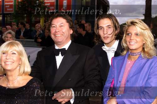 Amsterdam 1 oktober 2001
Premiere Discovery of Heaven in Pathe Arena.  
Willeke Alberti met vriend en Kai Lerby met vriendin