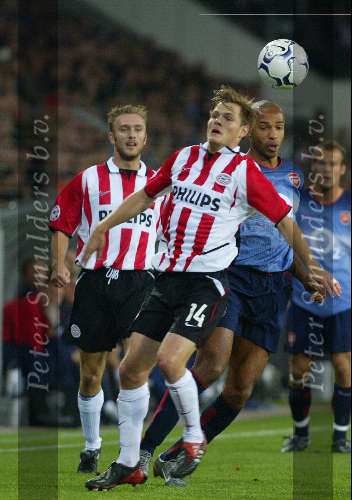 Eindhoven, 25 september 2002
PSV- Asenal FC , tweede wedstrijd in de championsleague
Eindstand 0-4
Johann Vogel met Thierry Henry