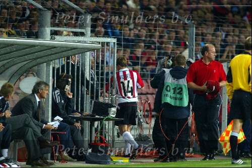 Eindhoven, 25 september 2002
PSV- Asenal FC , tweede wedstrijd in de championsleague
Afgang voor Johann Vogel Fred Rutten Mart v d Heuvel