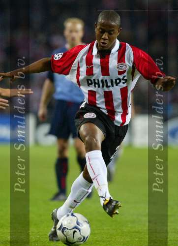 Eindhoven, 25 september 2002
PSV- Asenal FC , tweede wedstrijd in de championsleague
Eindstand 0-4
Leandro
