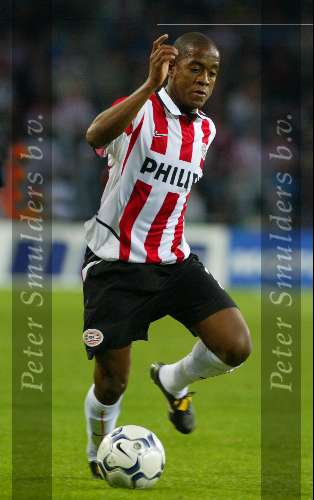 Eindhoven, 25 september 2002
PSV- Asenal FC , tweede wedstrijd in de championsleague
Eindstand 0-4
Leandro