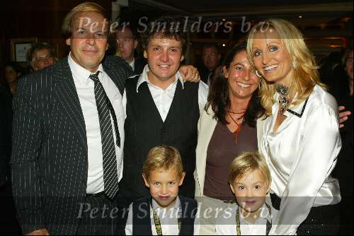 Rotterdam 5 oktober 2002
Rene Froger optreden in AHOY
Rene  en Natasja Froger met Ivo Niehe en vrouw