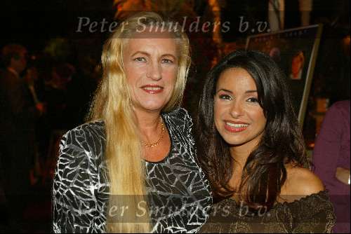 Rotterdam 4 oktober 2002
Rene Froger in AHOY
Sylvia Samson met moeder
