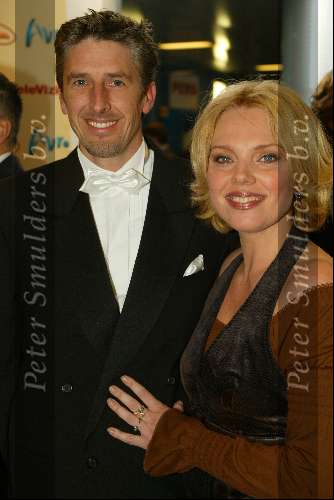 Amsterdam 25 oktober 2002
Televizierring 2002 in heineken music hal
Esther Duller met vriend