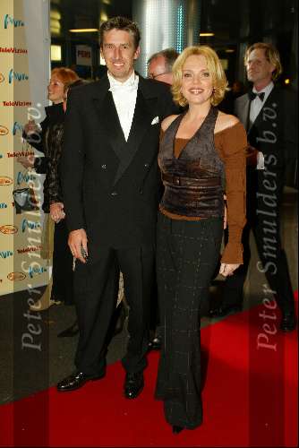 Amsterdam 25 oktober 2002
Televizierring 2002 in heineken music hal
Esther Duller met vriend