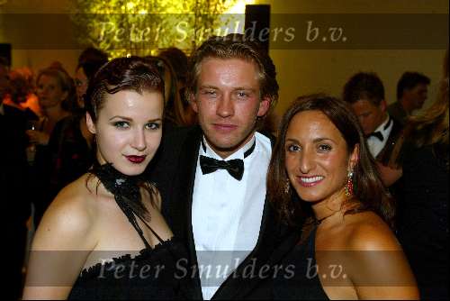 Amsterdam 25 oktober 2002
Televizierring 2002 in heineken music hal
Victoria Koblenko, Ferry Somogy en Sabine Koning