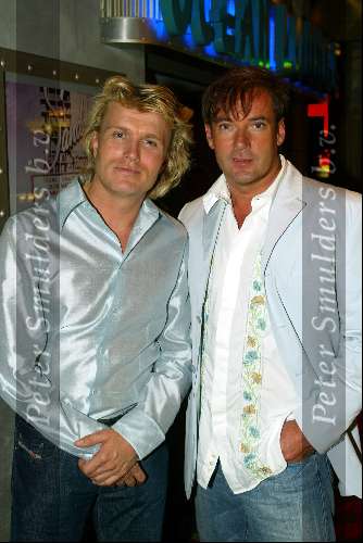 Scheveningen 30 september 2003
Society brunch in het holland casino scheveningen
Hans Klok en Gerard Joling