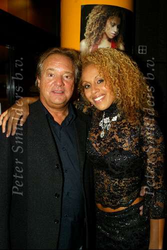 Amsterdam 6 oktober 2003
Presentatie cd Glennis Grace
Glennis Grace met John v Katwijk