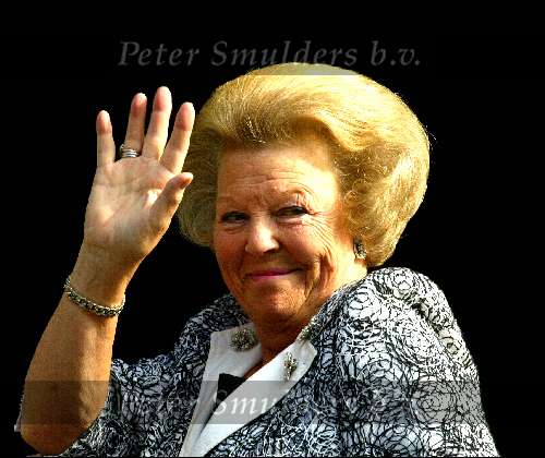 Amsterdam 3 oktober 2003
Koningin Beatrix bij paleis op de dam