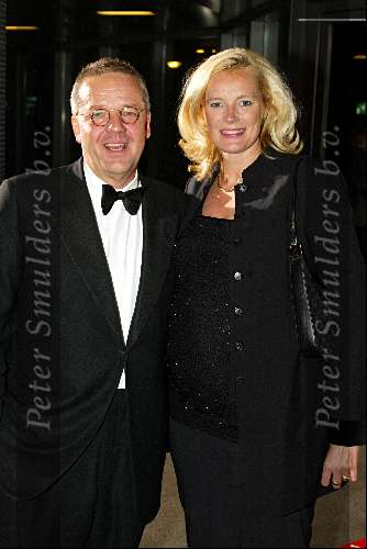 Amsterdam 25 oktober 2002
Televizierring 2002 in heineken music hal
Marijke Schaaphok met man