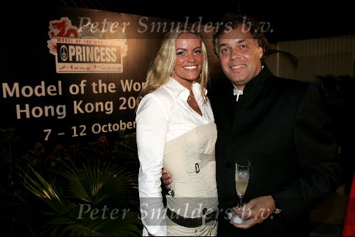 Hong Kong 8 oktober 2004
Princess Model of the world verkiezing.
Aad ouborg en Inge de Bruijn