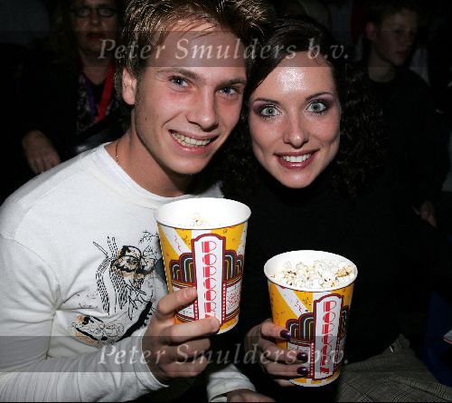 Leiden 25 oktober 2004
Premiere Holiday on ice in Groenoordhallen.
Aukje v Ginneken en Jamie  van direkt