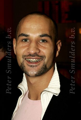 Amsterdam 26 oktober 2004
Premiere Gay in Pathe de Munt.
Bjorn Muller met beugel