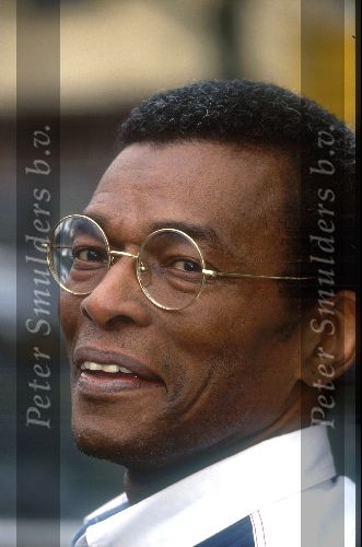 Donald Jones ( ex-man van Adele bloemendaal en vader van John Jones )
Overleden op 6 november 2004 op 72 jarige leeftijd