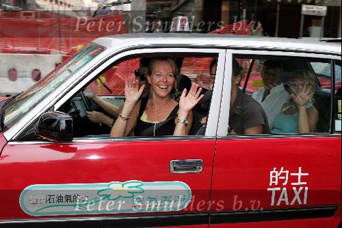 Hong Kong 11 oktober 2004
Princess Model of the world verkiezing.
Dorien Ouborg in taxi