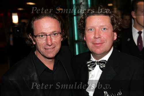 Amsterdam 21 oktober 2004
Uitreiking van de televizierring in HMH.
Henkjan Smits en Erik v Thijn