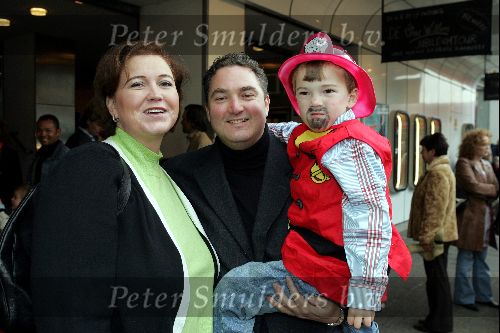 Rotterdam 16 oktober 2004
Premiere Film van ome Willem in Luxor theater.
Erwin v Lambaert met vrouw en zoon Ruben