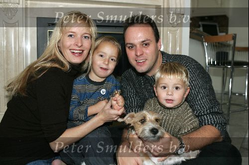 Fijnaart 23 oktober 2004
Frans Bauer met Mariska Bauer en televizierring. Samen met Christian Jan en de hond