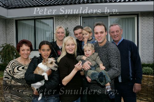 Fijnaart 23 oktober 2004
Frans Bauer met Mariska Bauer  en televizierring. Samen met Christian Jan en de hond ouders en broer Dorus Bauer met vriendin