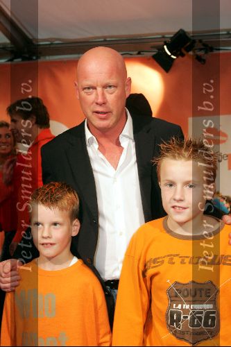 Amsterdam, 23 Oktober 2004
De eerste \