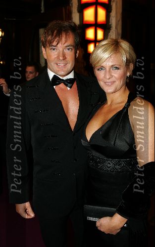 Amsterdam 18 oktober 2004
Uitreiking Beau Monde awards in Tuschinski.
Caroline Tensen en Gerard Joling