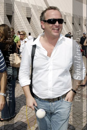 Hong Kong 8 oktober 2004
Princess Model of the world verkiezing.
Gordon als radioreporter