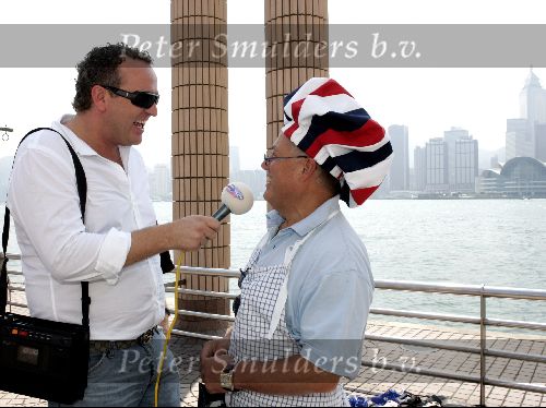 Hong Kong 8 oktober 2004
Princess Model of the world verkiezing.
Gordon als radioreporter met Joop braakhekke