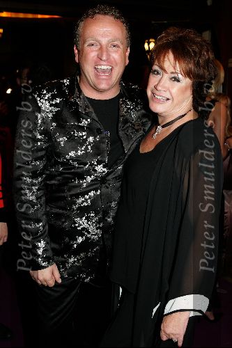 Amsterdam 18 oktober 2004
Uitreiking Beau Monde awards in Tuschinski.
Gordon en Viola Holt