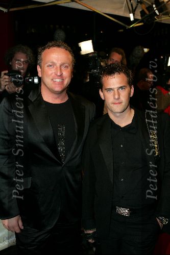 Amsterdam 21 oktober 2004
Uitreiking van de televizierring in HMH.
Gordon met vriend Jacob v Rozelaar
