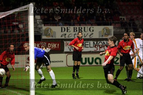 Helmond, 8 Oktober 2004
Helmond Sport-Go Ahead Eagles, eindstand 1-1
0-1 voor Go Ahead Eagles