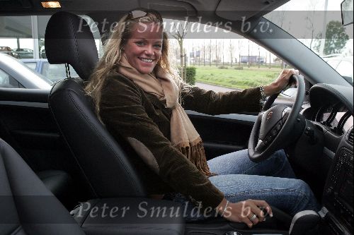 Nieuwerkerk a/d Ijssel 1 november 2004
Inge de Bruijn met haar nieuwe Porsche Cayenne
