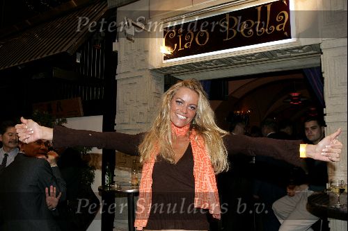 Hong Kong 8 oktober 2004
Princess Model of the world verkiezing.
Inge de Bruijn voor cafe Ciao Bella
